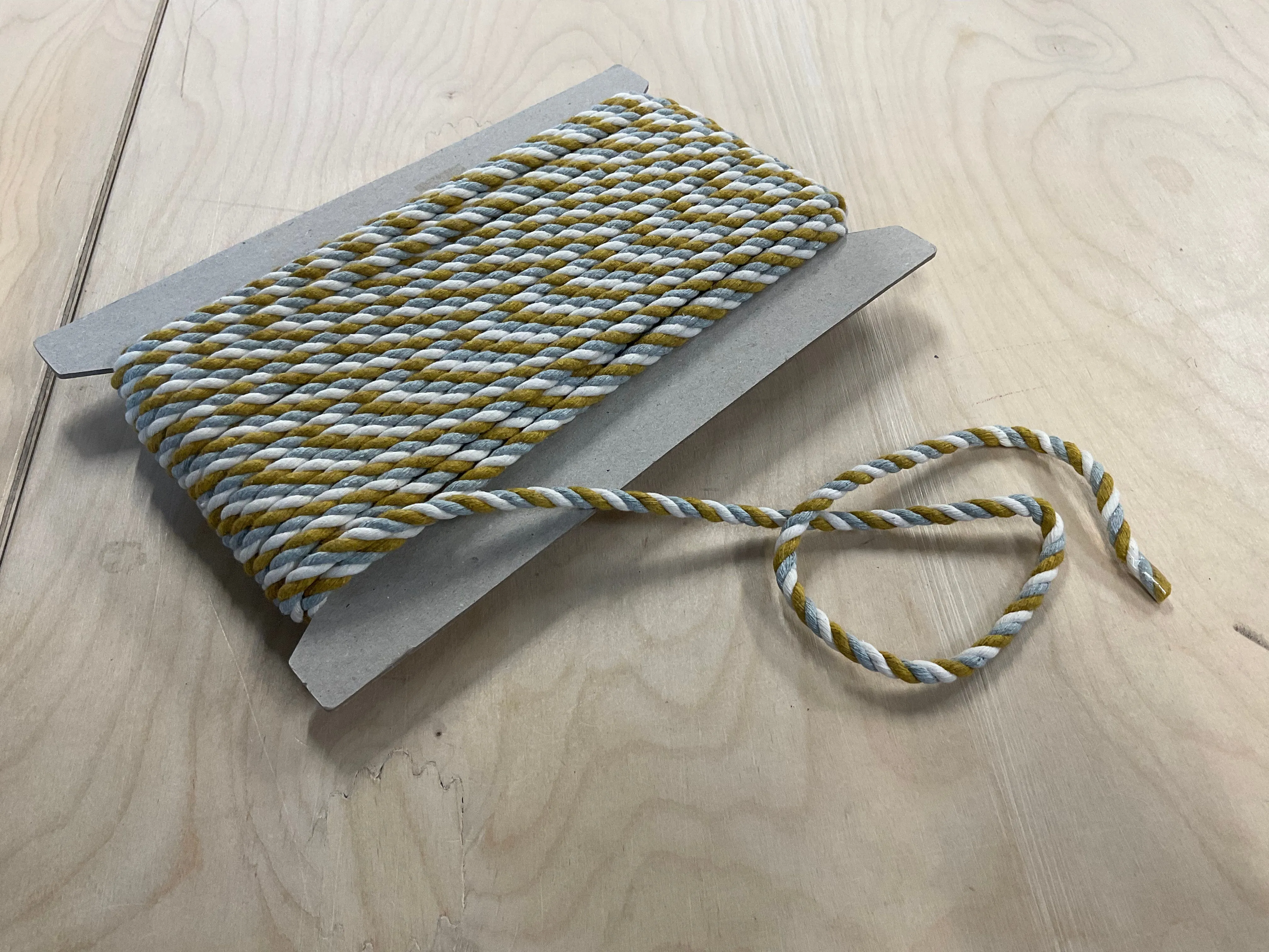 6mm Grey/Natural and Gold Drawstring Cord