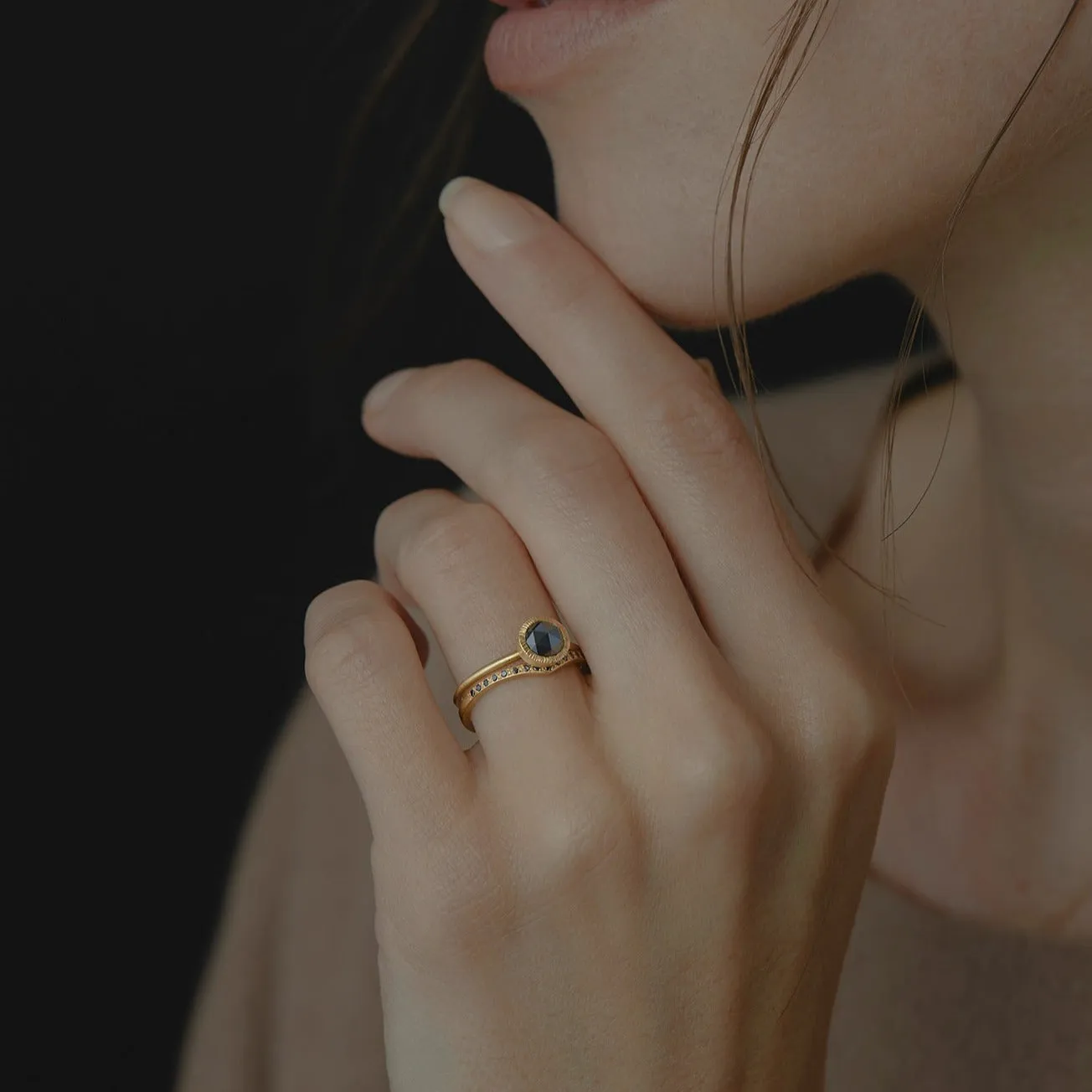 R9702BK | Black Diamond Cresting Band