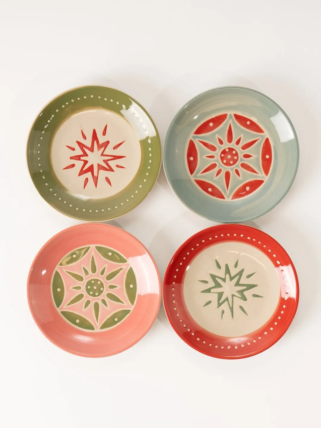 Red Holiday Patterned Plate